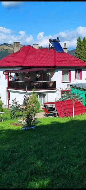 vând locuință în duplex