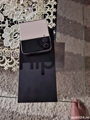 SamsungGalaxyZ Flip4