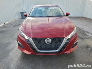 Nissan altima sv 2021