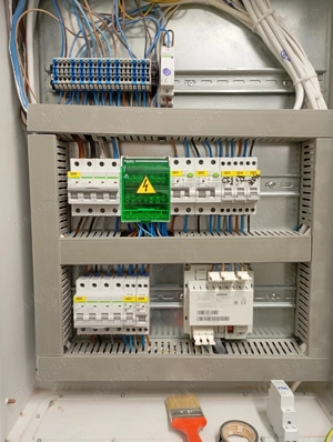 Executam profesional lucrări electrice de orice tip