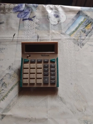 Calculator electronic 