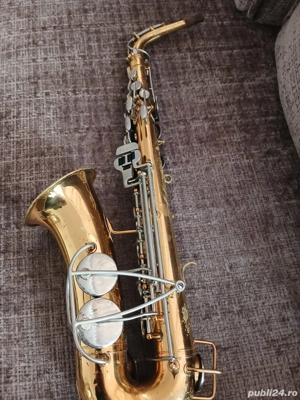Saxofon de vinzare