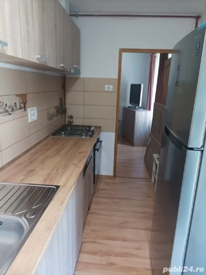 Propietar, vând apartament cu 3 camere, situat central, la curte comună!  - imagine 4