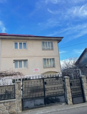 Vânzare casă duplex Vălenii de Munte