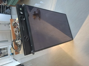 Frigider camper  funcționează la 220v   si gaz