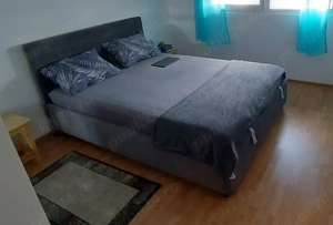 Pat 140 x 200 cm + saltea în stare foarte bună.