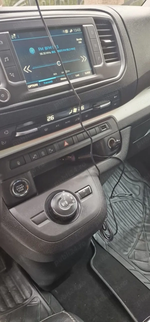 Peugeot Traveller VIP 2021  - imagine 8