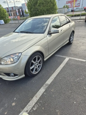 vând Mercedes C 220 - imagine 5