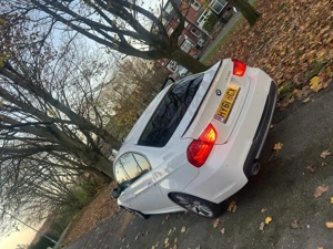 BMW 320 2011 cutie automata  - imagine 4