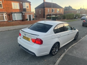 BMW 320 2011 cutie automata  - imagine 3