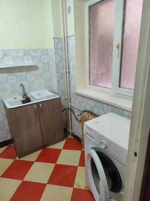 Închiriez apartament cu două camere  - imagine 2