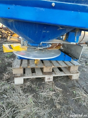 Vând distribuitor îngrașeminte (MEA) - imagine 6