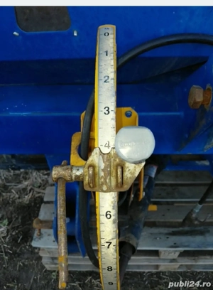 Vând distribuitor îngrașeminte (MEA) - imagine 5