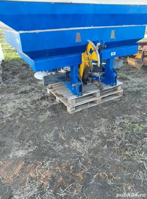 Vând distribuitor îngrașeminte (MEA) - imagine 8