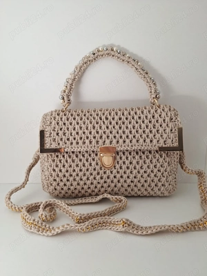 Genti lucrate de muna Hand-made