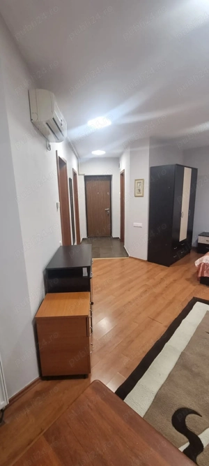 Proprietar,vand garsoniera 37 mp,et.3 15,zona D-na Ghica(Planorama)