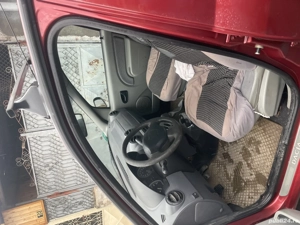 Vand autoturism Logan - imagine 2