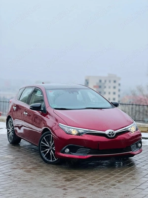 Toyota Auris 2018 1.2 benzina manuala - imagine 2