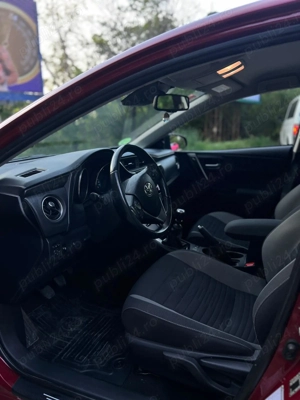 Toyota Auris 2018 1.2 benzina manuala - imagine 9