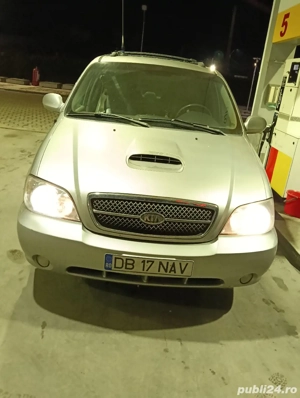 Kia Carniva se vinde . - imagine 2