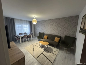 Închiriez apartament cu două camere 