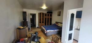 Garsoniera insorita etaj intermediar