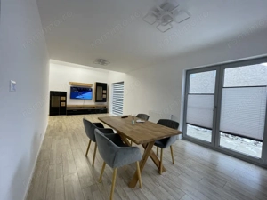 Vila,119mp, centrala proprie, parcari, mobilata-utilata,Liziera de Lac