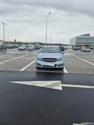 Vând Mercedes C 220 pentru nai multe detalii sunați la nr de telefon  