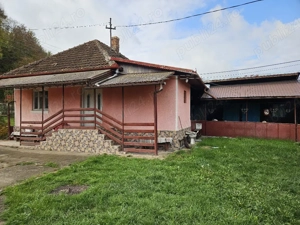 vind casă și gradina 1135mp 