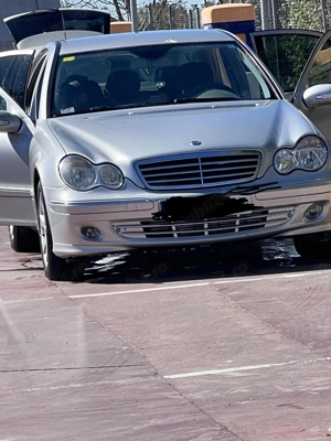 Mașina pe viata(mercedes c clas) - imagine 5