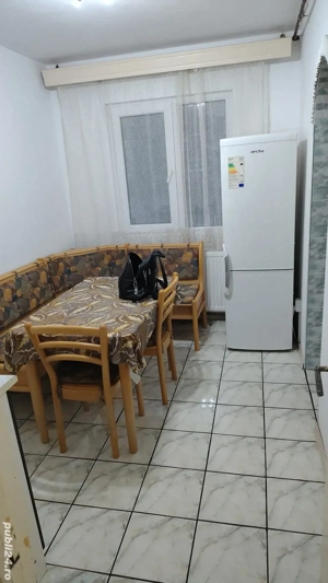 De închiriat apartament cu 2 camere
