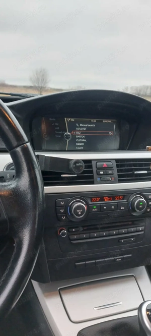 BMW E90 318d, 2011 - imagine 7