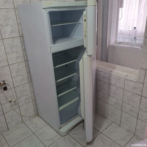 frigider alb Indesit  - imagine 2