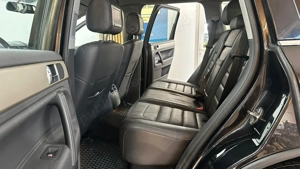 Volkswagen Touareg - imagine 11