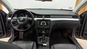** Skoda Superb ** - imagine 17