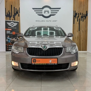 ** Skoda Superb ** - imagine 2