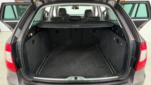 ** Skoda Superb ** - imagine 12