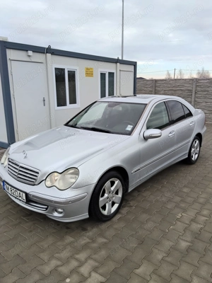 Mercedes C 220 - imagine 4