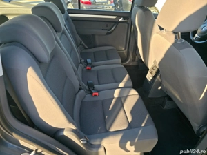 Volkswagen Touran 1.6 TDI 105 CP - imagine 2