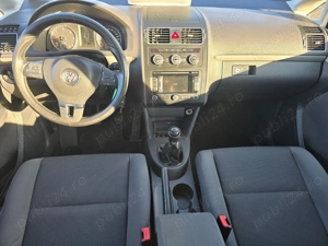 Volkswagen Touran 1.6 TDI 105 CP - imagine 9