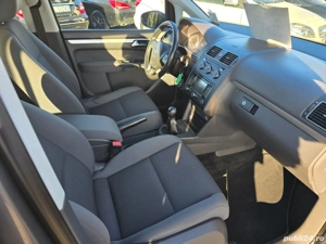 Volkswagen Touran 1.6 TDI 105 CP - imagine 5