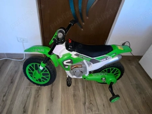 Vând motor pentru copii în stare foarte bună