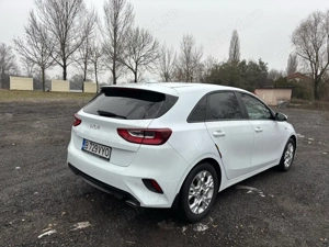 Kia Ceed 2022 - imagine 3