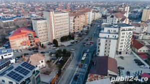 Apartament 3 camere de vânzare în Târgu Jiu, strada Republicii - imagine 2