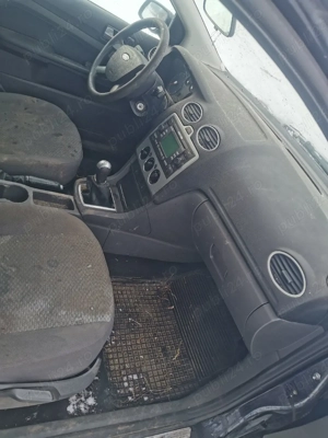 Dezmembrez ford focus 1.6 tdci 109  - imagine 4