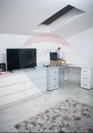 Casă / Vilă cu 5 camere de vânzare - imagine 20