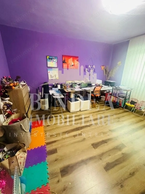 Casa pe principala in Giarmata  737mp teren - imagine 17