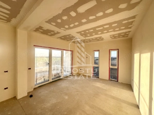 Apartamente de vanzare cu 4 camere si curte,  Torontalului Timisoara - imagine 8