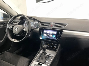 Skoda Superb - imagine 8