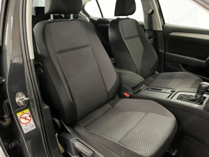 Volkswagen Passat - imagine 9